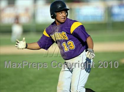 Thumbnail 1 in Harlem vs. Boylan (Class 4A Regional Semifinal) photogallery.