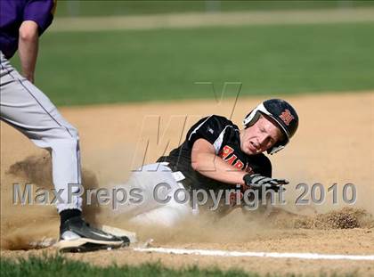 Thumbnail 1 in Harlem vs. Boylan (Class 4A Regional Semifinal) photogallery.