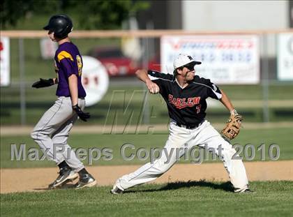 Thumbnail 2 in Harlem vs. Boylan (Class 4A Regional Semifinal) photogallery.