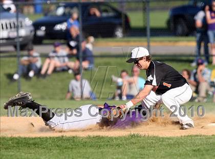 Thumbnail 2 in Harlem vs. Boylan (Class 4A Regional Semifinal) photogallery.
