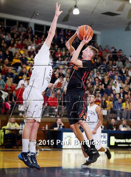 Thumbnail 2 in Clarion-Limestone vs. North Catholic (PIAA Class A First Round) photogallery.