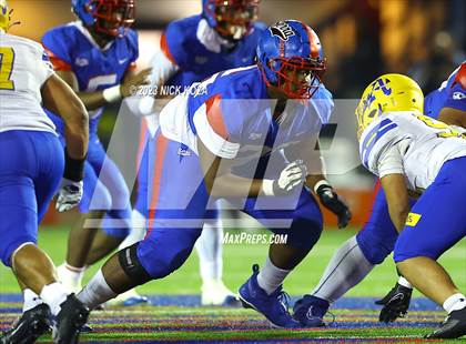 Thumbnail 2 in Bishop Amat vs. Serra (CIF SS D2 Playoffs) photogallery.