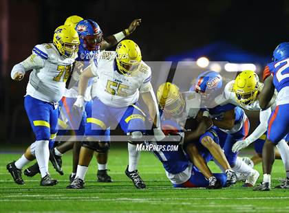 Thumbnail 3 in Bishop Amat vs. Serra (CIF SS D2 Playoffs) photogallery.