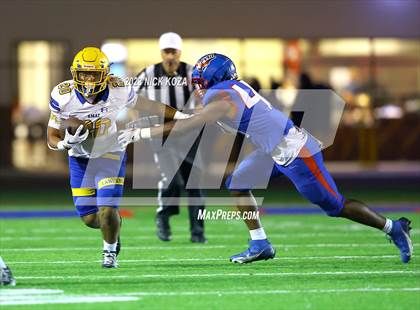 Thumbnail 3 in Bishop Amat vs. Serra (CIF SS D2 Playoffs) photogallery.