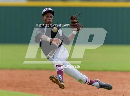 Thumbnail 1 in Waller vs La Grange (La Grange Baseball Tournament) photogallery.