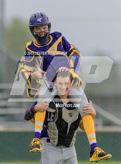 Thumbnail 2 in Waller vs La Grange (La Grange Baseball Tournament) photogallery.