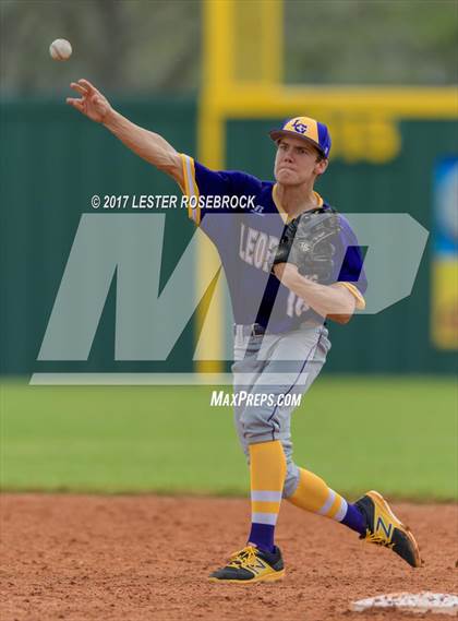 Thumbnail 2 in Waller vs La Grange (La Grange Baseball Tournament) photogallery.
