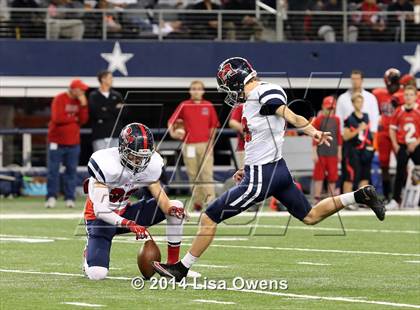 Thumbnail 3 in Boyd vs. Cedar Hill (UIL 6A Division 2 Region 1 Area Playoff) photogallery.