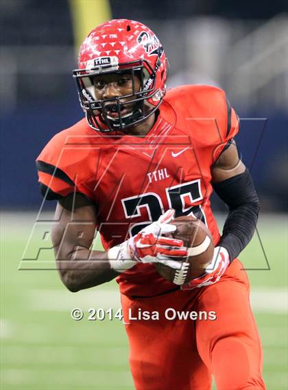 Thumbnail 3 in Boyd vs. Cedar Hill (UIL 6A Division 2 Region 1 Area Playoff) photogallery.