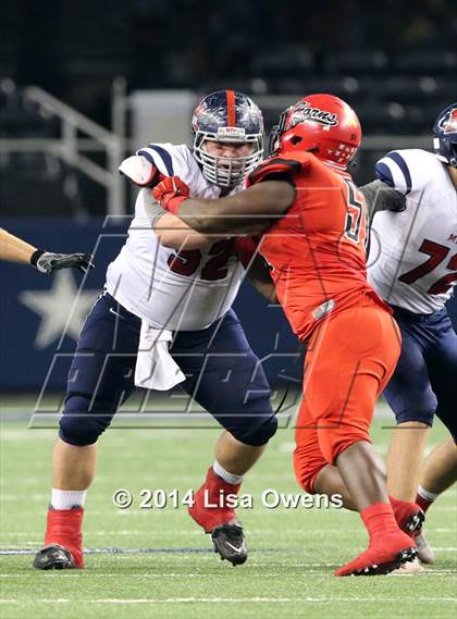 Thumbnail 1 in Boyd vs. Cedar Hill (UIL 6A Division 2 Region 1 Area Playoff) photogallery.