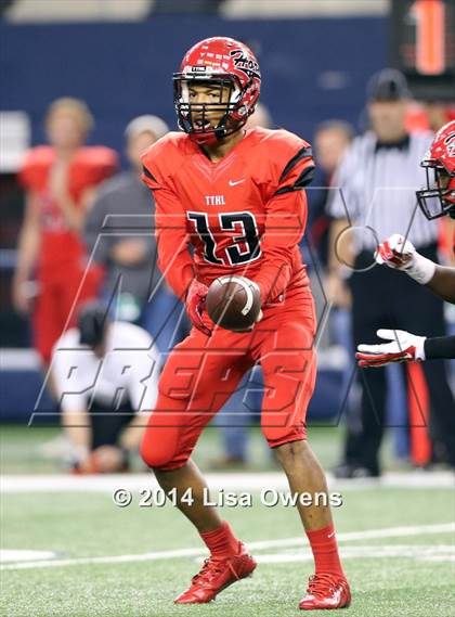 Thumbnail 1 in Boyd vs. Cedar Hill (UIL 6A Division 2 Region 1 Area Playoff) photogallery.