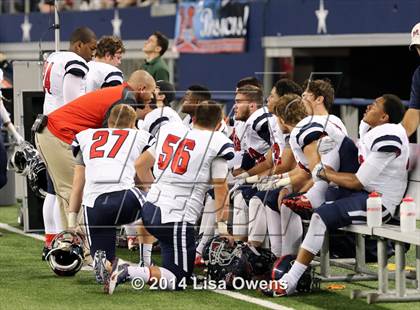 Thumbnail 2 in Boyd vs. Cedar Hill (UIL 6A Division 2 Region 1 Area Playoff) photogallery.