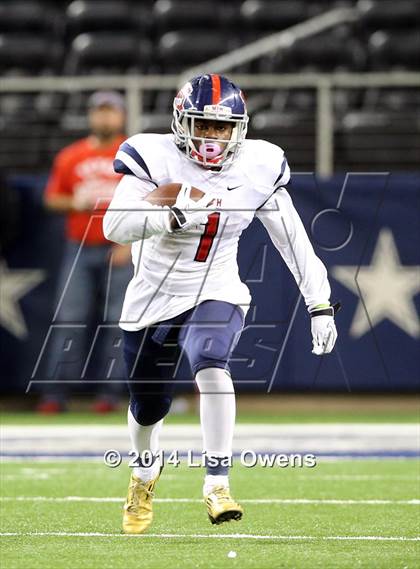 Thumbnail 3 in Boyd vs. Cedar Hill (UIL 6A Division 2 Region 1 Area Playoff) photogallery.