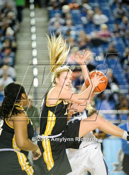 Thumbnail 3 in Gonzaga Prep vs. Inglemoor (WIAA 4A Championship) photogallery.