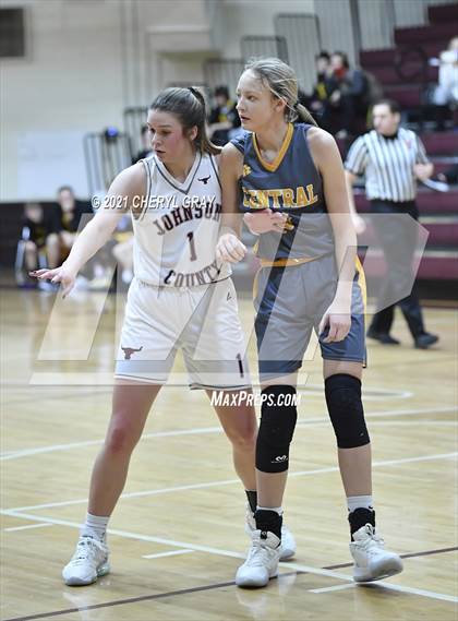 Thumbnail 1 in Sullivan Central @ Johnson County photogallery.