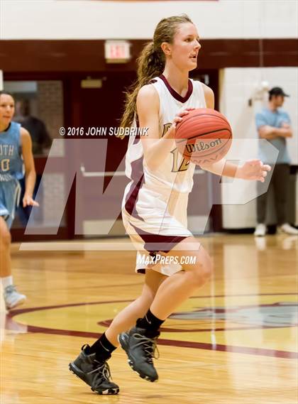 Thumbnail 2 in South Lenoir vs. Dixon photogallery.