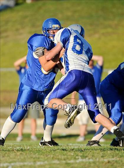 Thumbnail 2 in Rocklin @ Del Campo photogallery.