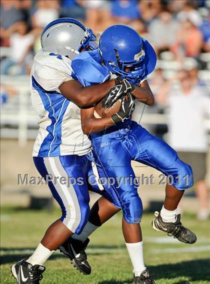 Thumbnail 2 in Rocklin @ Del Campo photogallery.