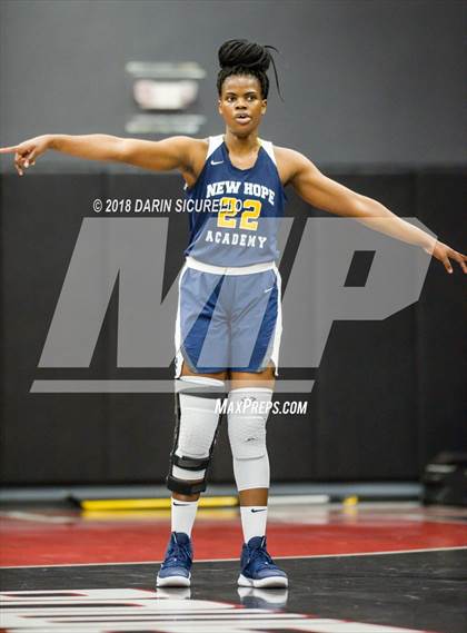 Thumbnail 3 in Salesian College Preparatory vs. New Hope Academy (Nike Tournament of Champions) photogallery.