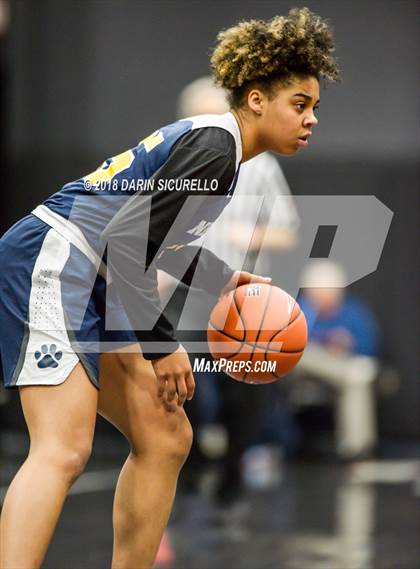 Thumbnail 3 in Salesian College Preparatory vs. New Hope Academy (Nike Tournament of Champions) photogallery.
