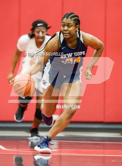 Thumbnail 1 in Salesian College Preparatory vs. New Hope Academy (Nike Tournament of Champions) photogallery.