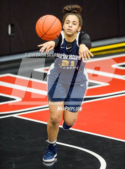 Thumbnail 2 in Salesian College Preparatory vs. New Hope Academy (Nike Tournament of Champions) photogallery.
