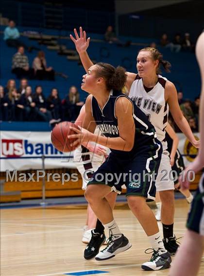 Thumbnail 3 in Timpanogos vs Pine View (Utah 4A Quarterfinal) photogallery.
