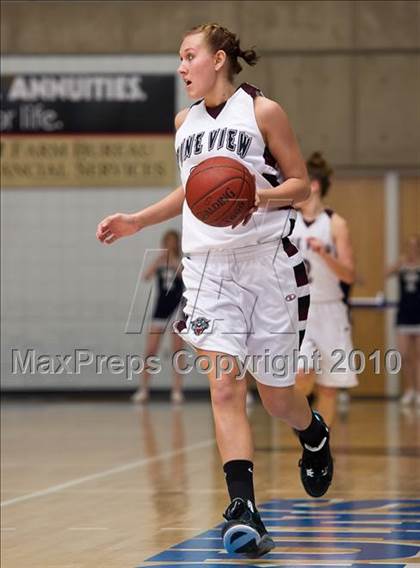 Thumbnail 3 in Timpanogos vs Pine View (Utah 4A Quarterfinal) photogallery.