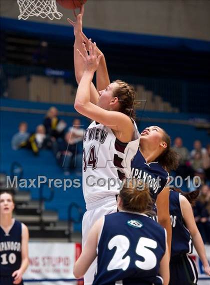 Thumbnail 3 in Timpanogos vs Pine View (Utah 4A Quarterfinal) photogallery.