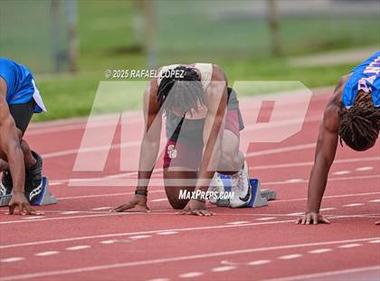 Thumbnail 1 in UIL 6A Track & Field District Prelims (100M) photogallery.