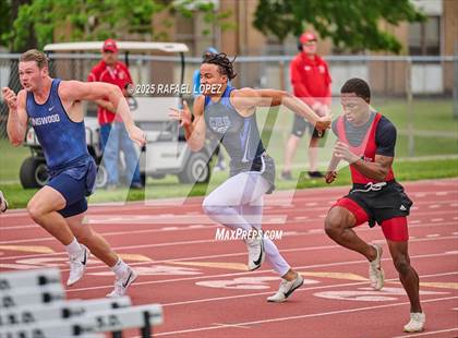 Thumbnail 1 in UIL 6A Track & Field District Prelims (100M) photogallery.