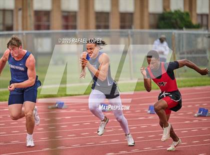 Thumbnail 1 in UIL 6A Track & Field District Prelims (100M) photogallery.