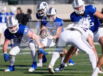 Thumbnail 1 in Jacksboro vs Gunter (UIL Football 3A Division II Regional Semifinal)  photogallery.