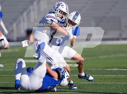 Thumbnail 3 in Jacksboro vs Gunter (UIL Football 3A Division II Regional Semifinal)  photogallery.