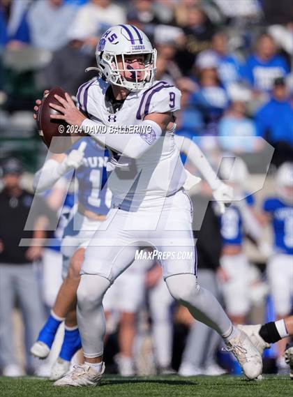 Thumbnail 3 in Jacksboro vs Gunter (UIL Football 3A Division II Regional Semifinal)  photogallery.