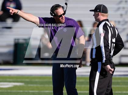 Thumbnail 2 in Jacksboro vs Gunter (UIL Football 3A Division II Regional Semifinal)  photogallery.