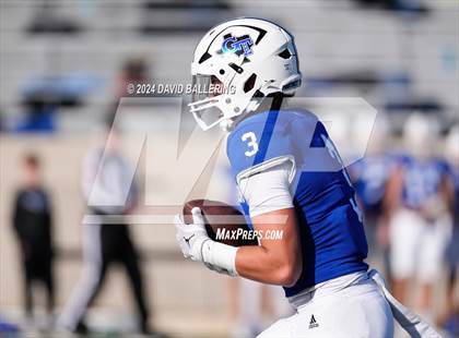 Thumbnail 3 in Jacksboro vs Gunter (UIL Football 3A Division II Regional Semifinal)  photogallery.
