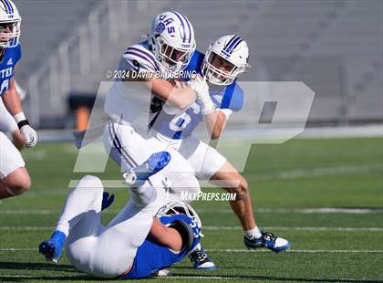 Thumbnail 1 in Jacksboro vs Gunter (UIL Football 3A Division II Regional Semifinal)  photogallery.
