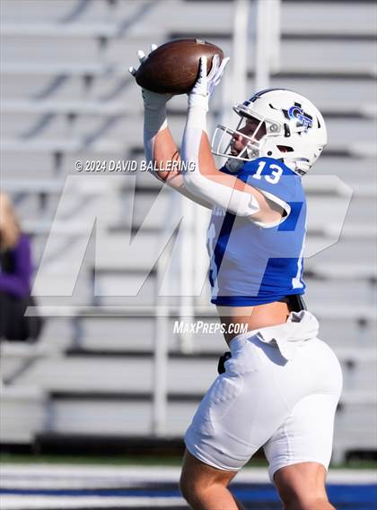 Thumbnail 3 in Jacksboro vs Gunter (UIL Football 3A Division II Regional Semifinal)  photogallery.