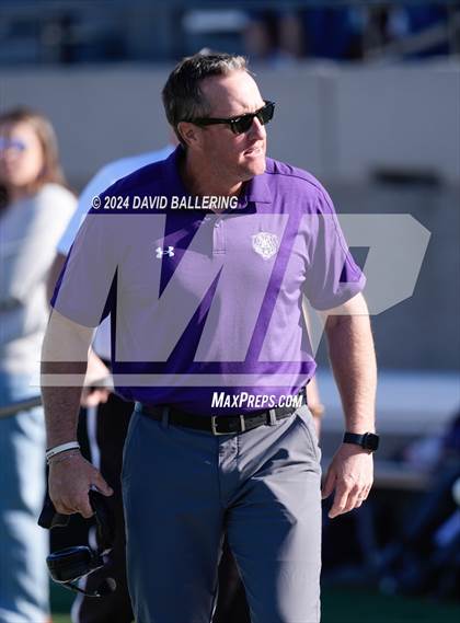 Thumbnail 2 in Jacksboro vs Gunter (UIL Football 3A Division II Regional Semifinal)  photogallery.