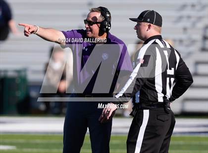 Thumbnail 3 in Jacksboro vs Gunter (UIL Football 3A Division II Regional Semifinal)  photogallery.
