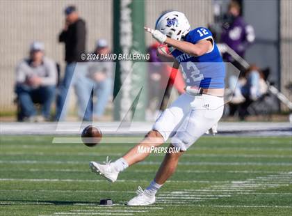 Thumbnail 1 in Jacksboro vs Gunter (UIL Football 3A Division II Regional Semifinal)  photogallery.