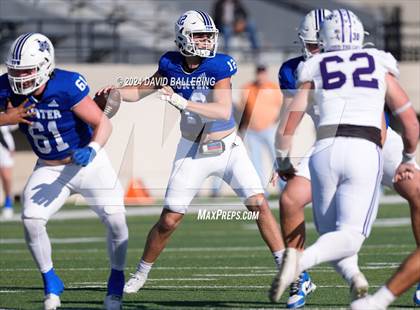 Thumbnail 2 in Jacksboro vs Gunter (UIL Football 3A Division II Regional Semifinal)  photogallery.