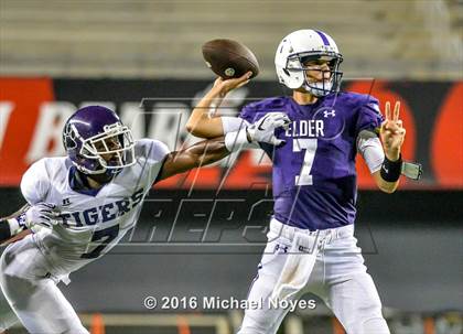Thumbnail 3 in Pickerington Central @ Elder (Crosstown Showdown) photogallery.