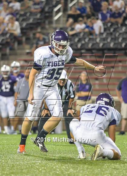 Thumbnail 3 in Pickerington Central @ Elder (Crosstown Showdown) photogallery.