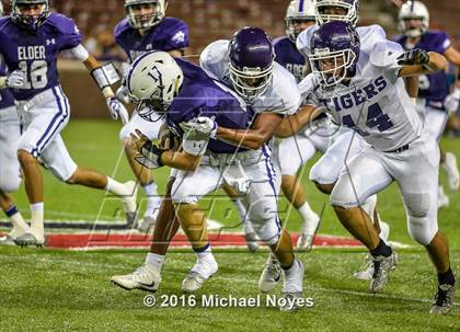 Thumbnail 2 in Pickerington Central @ Elder (Crosstown Showdown) photogallery.