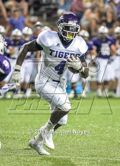 Thumbnail 2 in Pickerington Central @ Elder (Crosstown Showdown) photogallery.