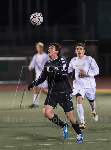 Thumbnail 2 in Hand vs.  Joel Barlow (CIAC Class L Semifinal) photogallery.