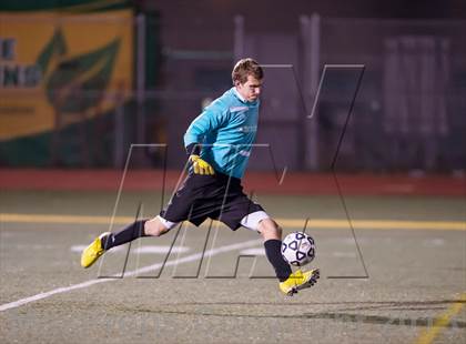 Thumbnail 1 in Hand vs.  Joel Barlow (CIAC Class L Semifinal) photogallery.