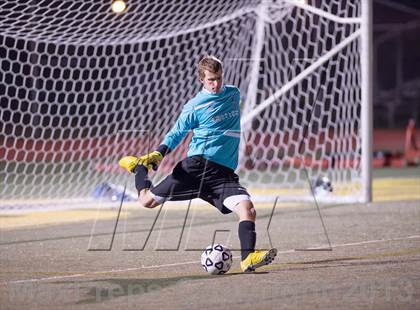 Thumbnail 2 in Hand vs.  Joel Barlow (CIAC Class L Semifinal) photogallery.